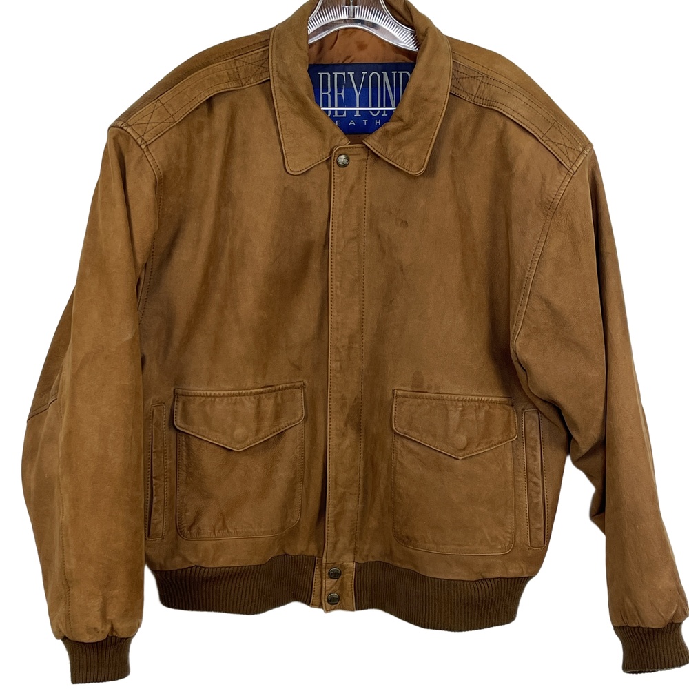 Vintage Beyond Tan Brown Leather Bomber Jacket Medium Unisex.  Boxy fit